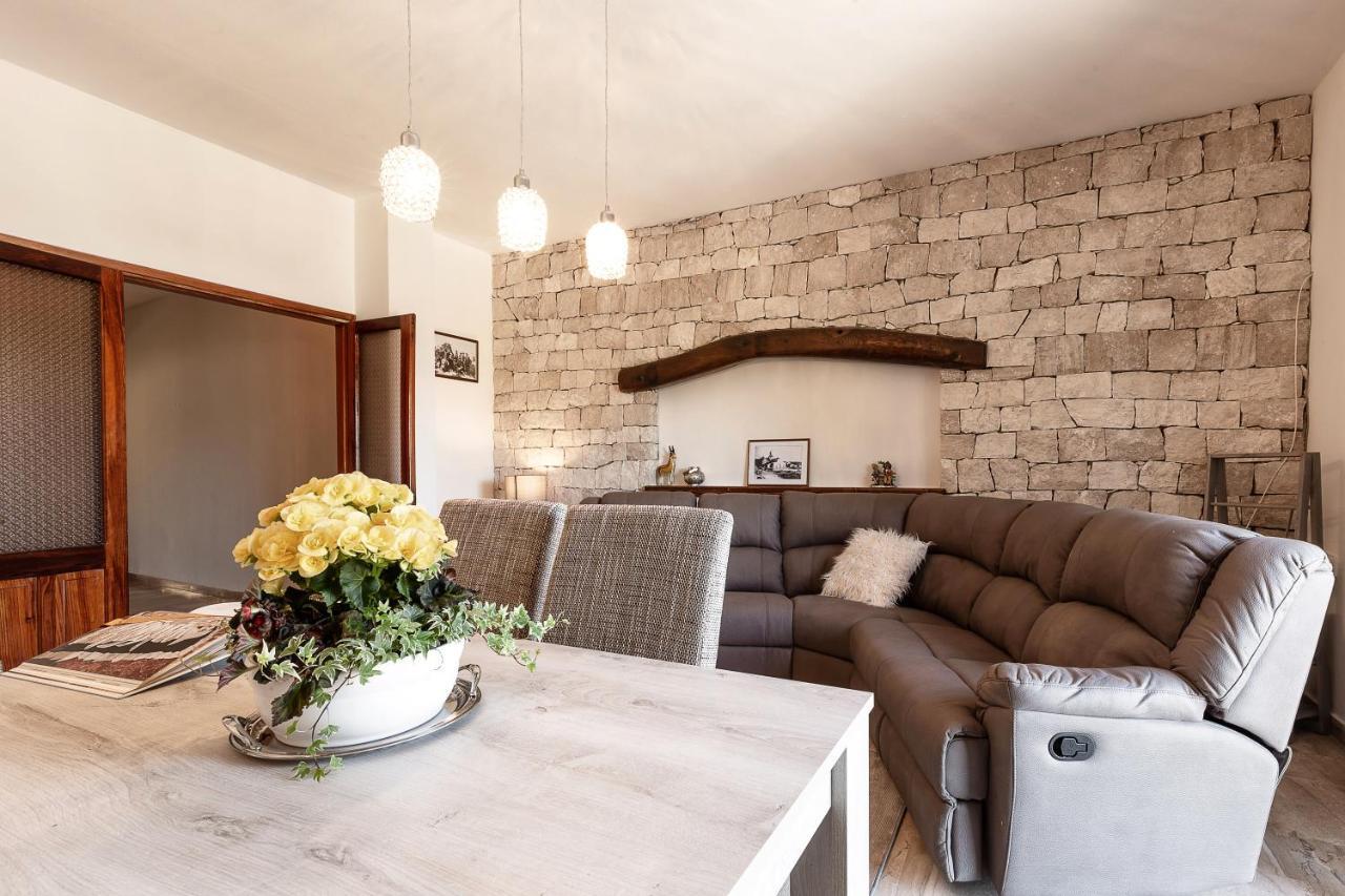 A Su Santu Nigola Apartment เบาเนย์ ภายนอก รูปภาพ